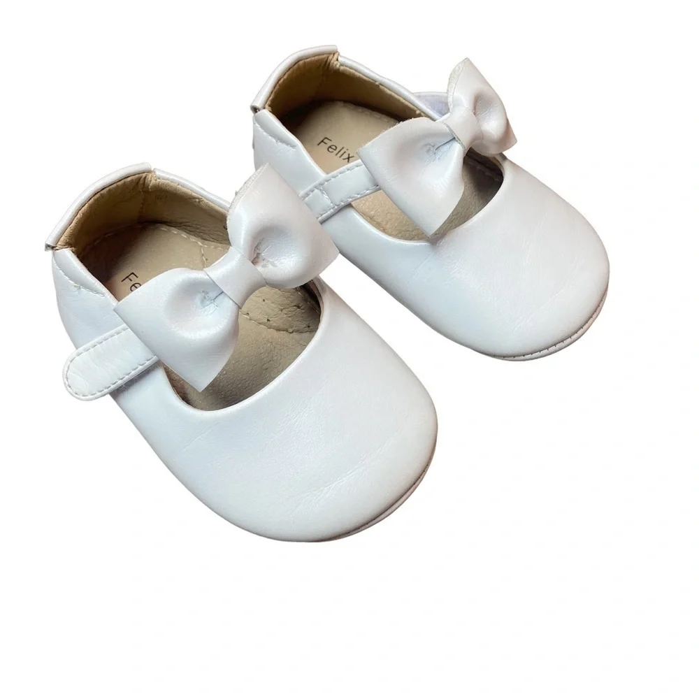 FELIX & Flora White toddler shoes